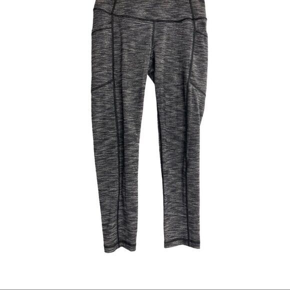 Victoria's Secret Pants - ‎VICTORIA’S SECRET, Knockout Capri Leggings,Gray, XS